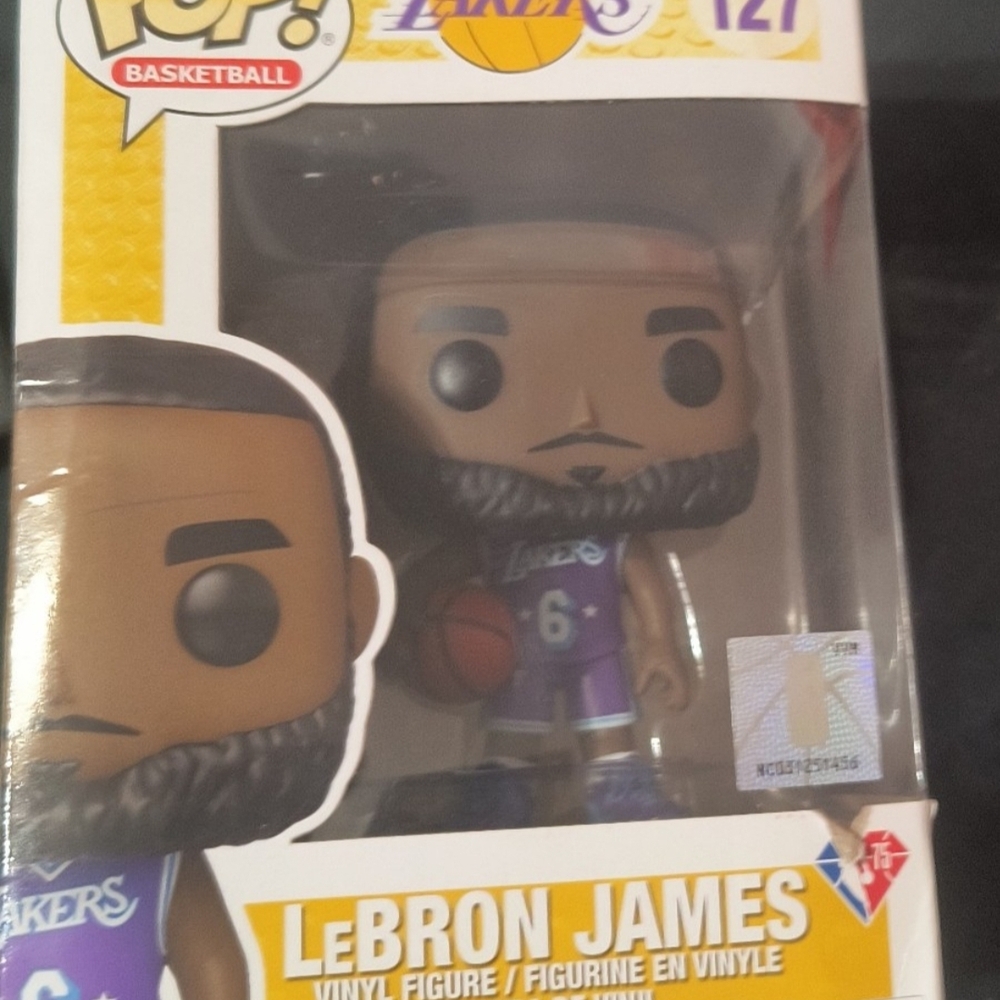 Funko LeBron James in Purple Jersey Vinyl Figure